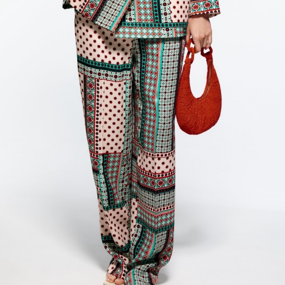 Brand new zara wide leg pants M